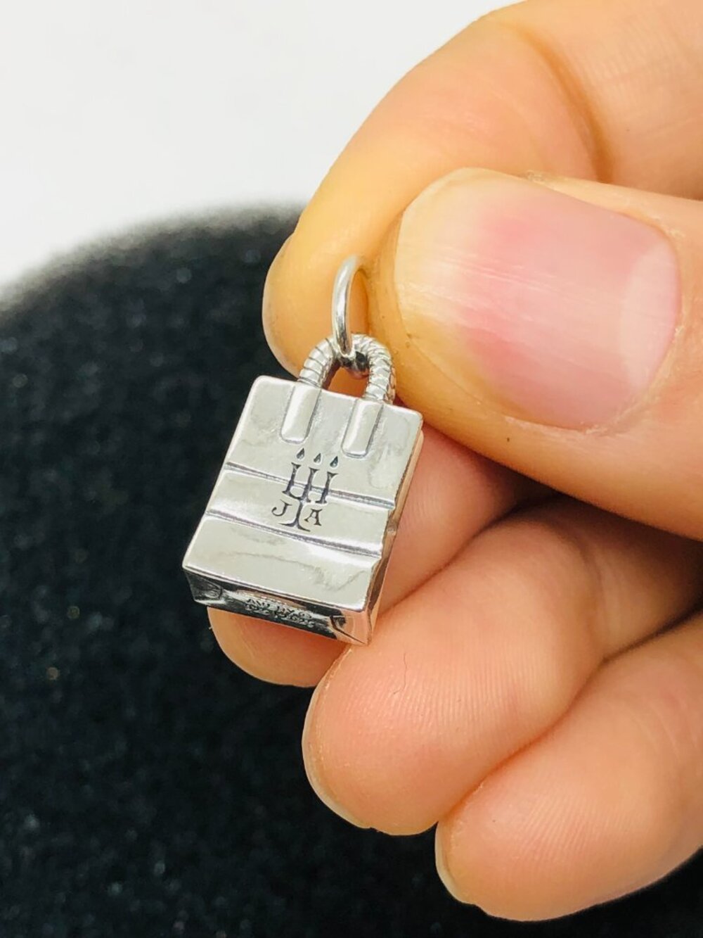👍👍James Avery Sterling Silver Shopping Bag Charm